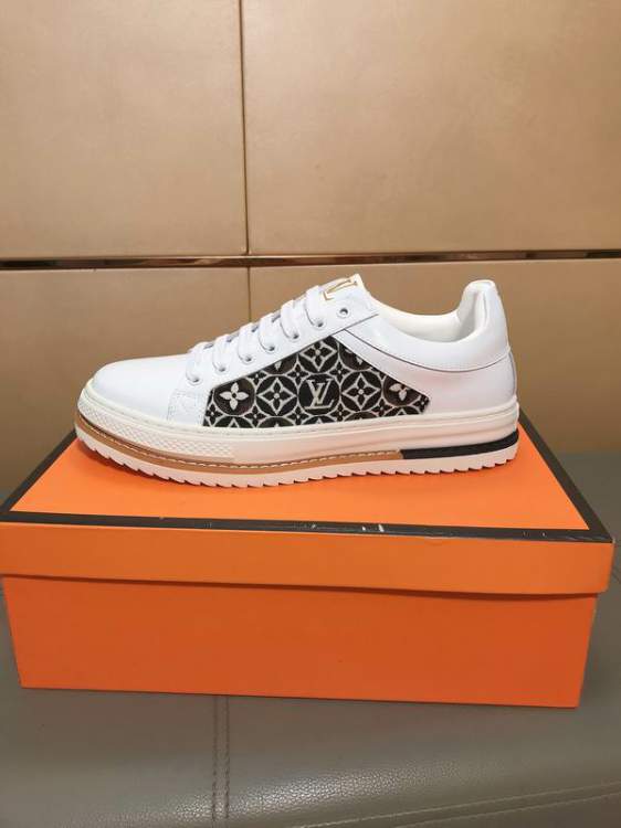 Picture of Louis Vuitton Shoes _SKULVsz38-44hnq121015815
